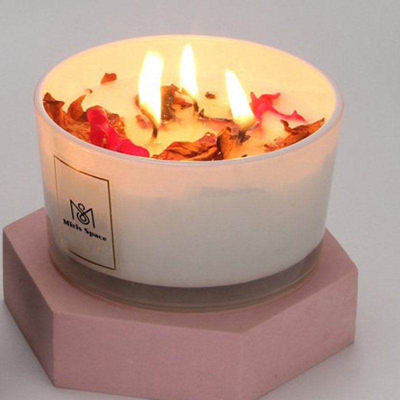 Customized High Quality Home Decor Glass Dried Flowers Aromatherapy luxury Candle wholesale scented candles pillar gift set