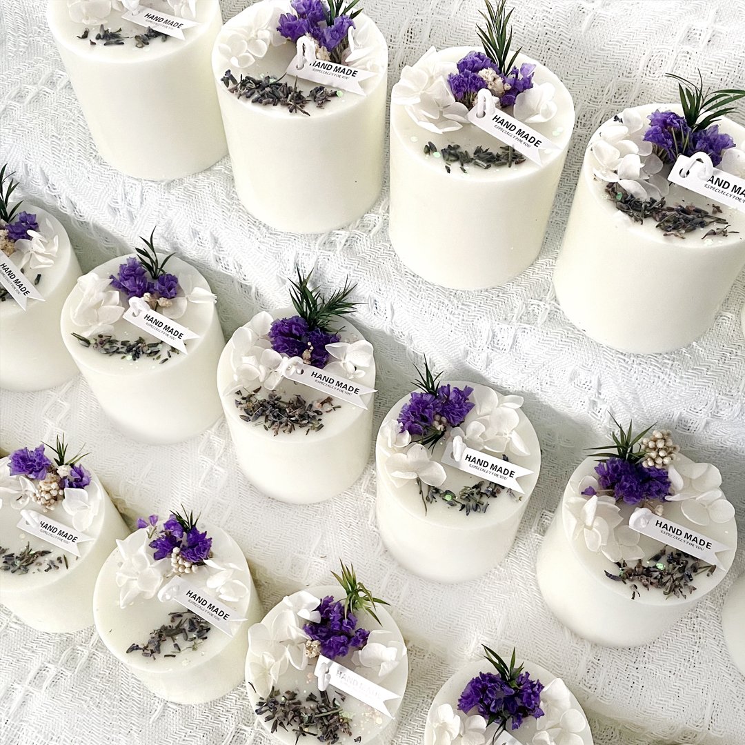 Custom handmade cylindrical dried flower scented candle with linen ribbon Aroma Candles for Wedding Gifts