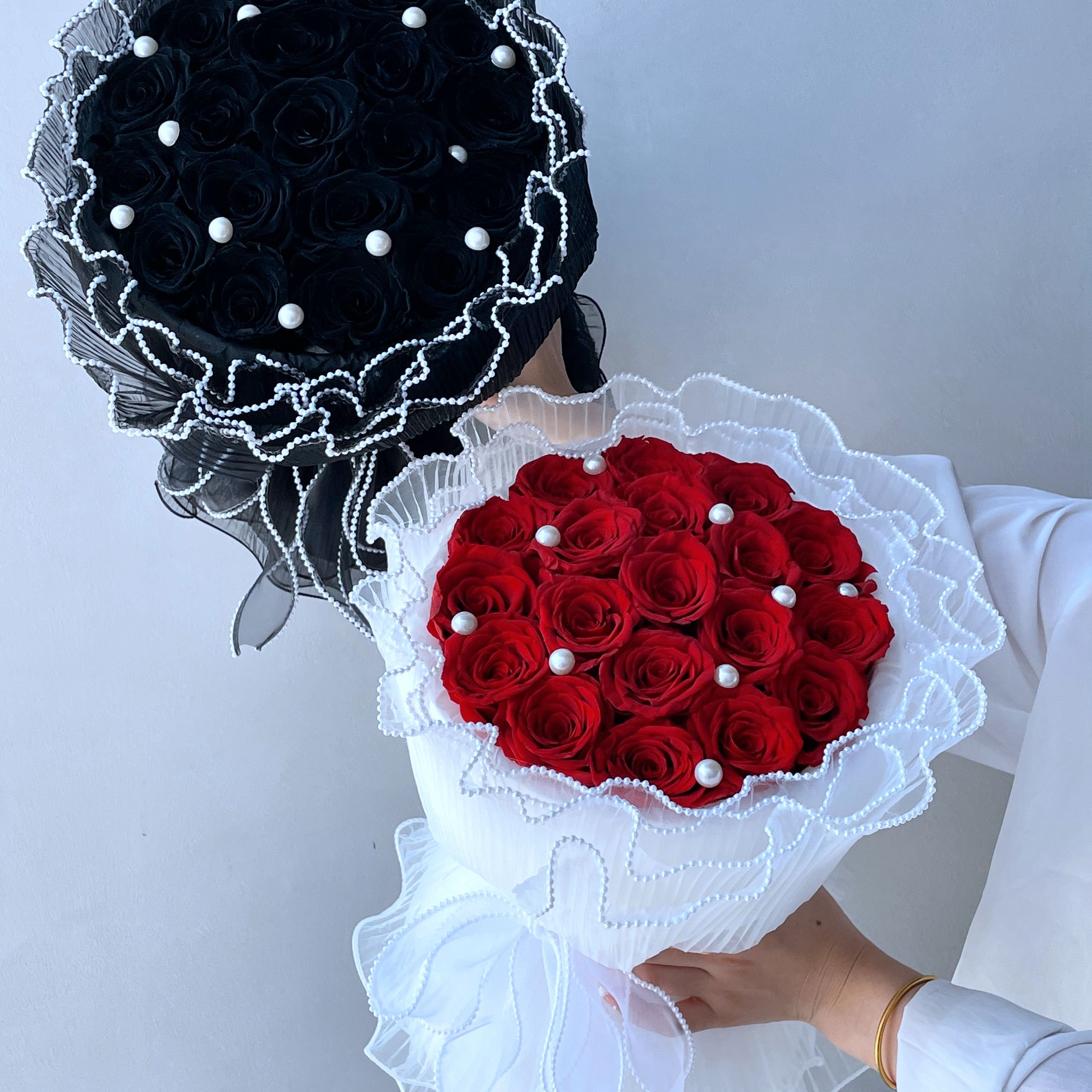 Valentines Day Gift Preserved Flower Bouquet Eternal Immortal Dried Rose Bouquet Everlasting Flower Rose Bouquet in Acrylic Box