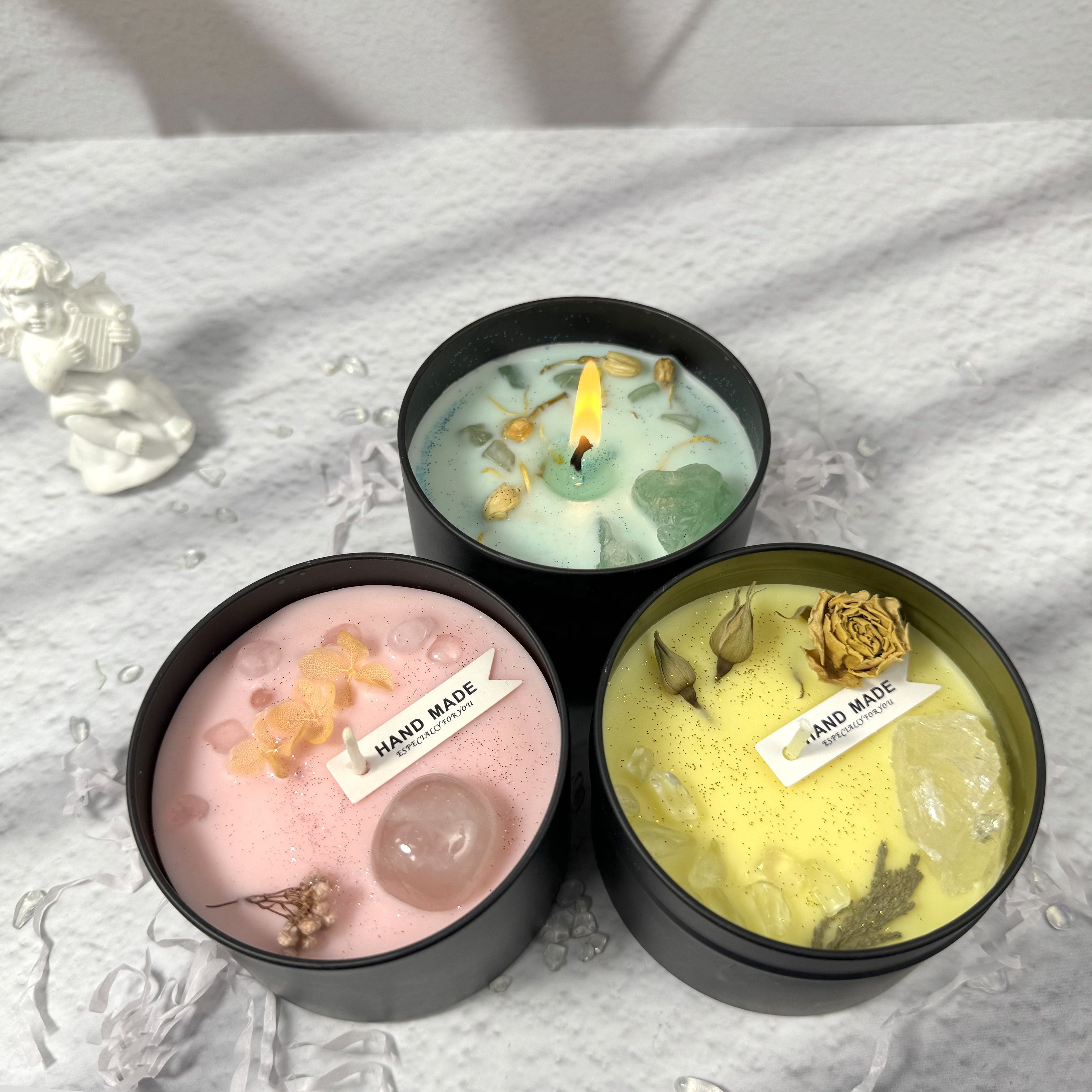Custom Luxury Dried Flowers Crystal Colorful Tinplate Cans Scented Candles in the Black Iron Tin