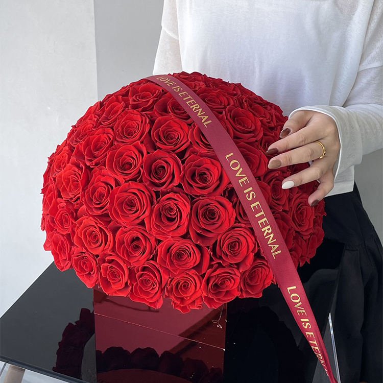Wholesale Eternal Rose Flower Reasonable Price 99 Roses Everlasting Immortal Forever Eternal Preserved Flower Gift Box