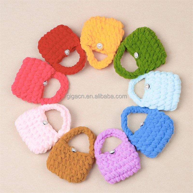 GIGA Top Popular Natural Real Flowers Wholesale Customization Mini Dried hand made Bouquet storage pink/blue crochet flower bag