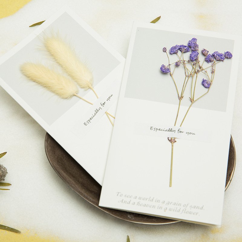 Dried flower card The ins photo props mini bouquet flower cards handmade three-dimensional dried flowers greeting cards