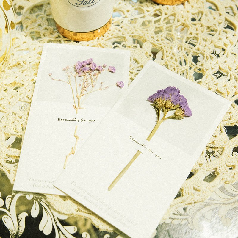Dried flower card The ins photo props mini bouquet flower cards handmade three-dimensional dried flowers greeting cards