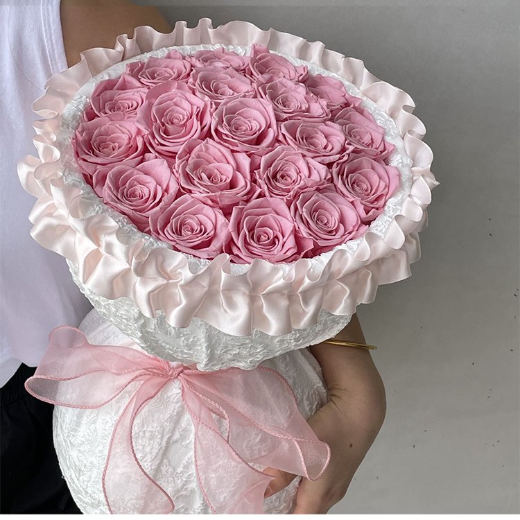 Popular New Products Vintage Palace Style Real Rose Bouquet Preserved Eternal Rose Bouquet For Festivals