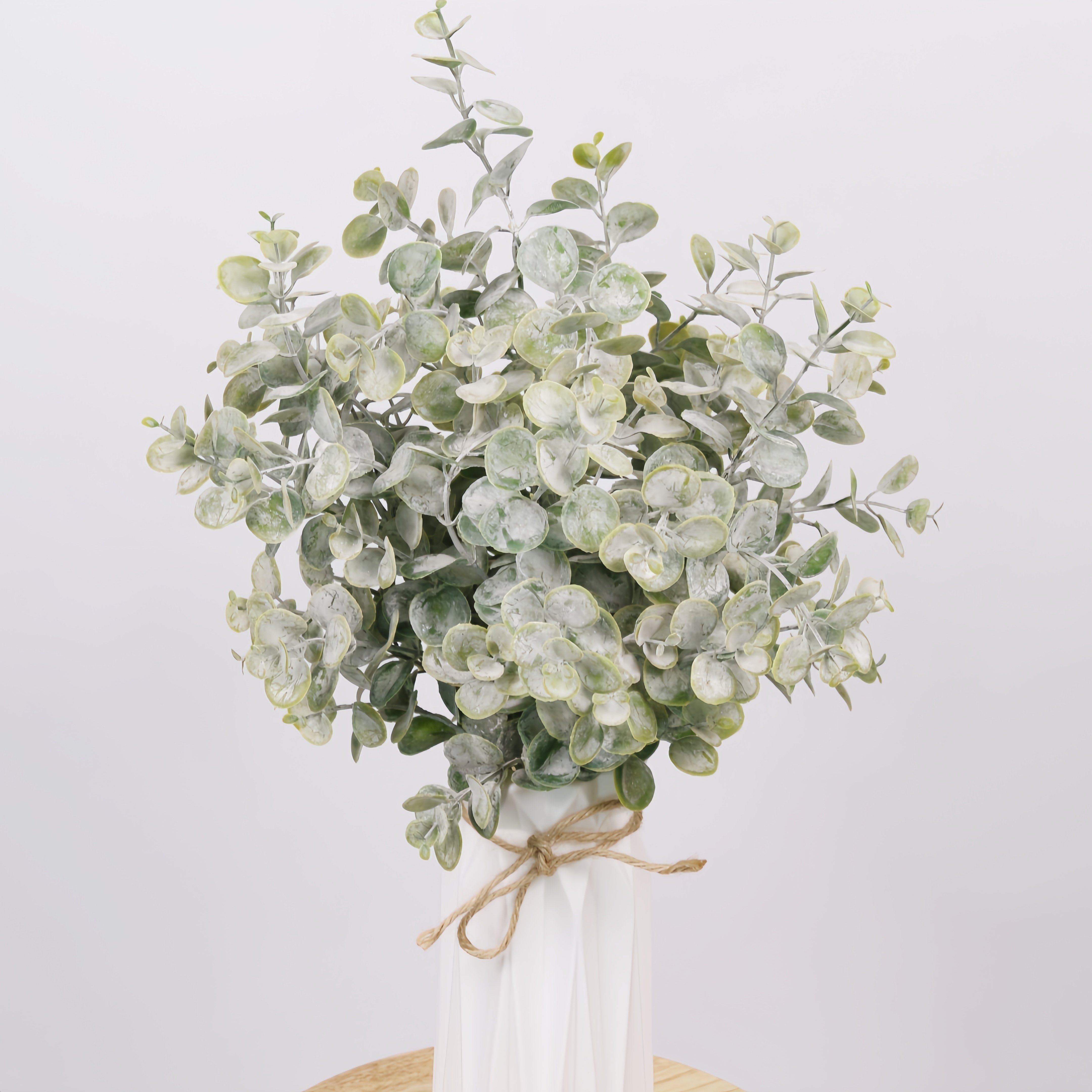 225-A7 Hot Selling Feel Good Artificial Eucalyptus Flowers Seven-Headed 61 Mesh Table TV Cabinet Wall Decor Christmas Graduation