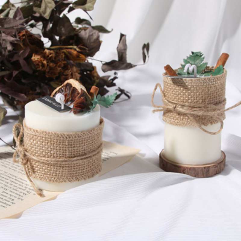 Wholesale Romantic Dried Flower Aromatherapy Pillar Candles Home Decorative Cylindrical Smokeless Scented Wax for Christmas
