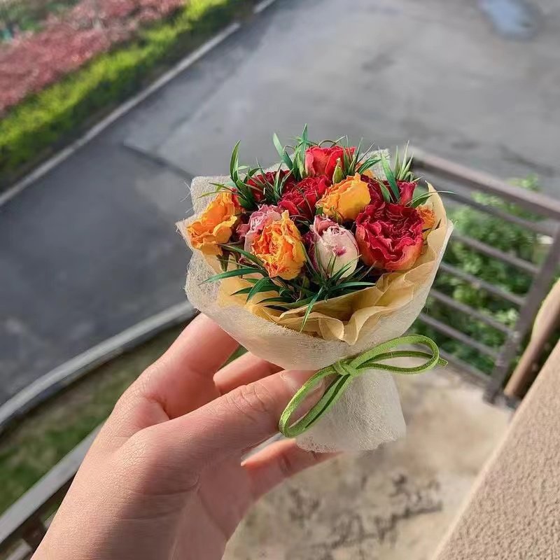 Dried Rose for sale Dried Flowers Preserved Roses Forever Roses Bouquet Flower Bouquet Mini car dried flowers