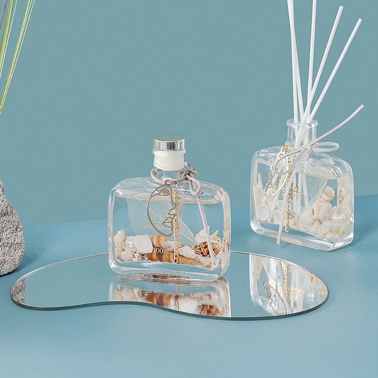 Wholesale Luxury Handmade Dried Flower Reed Diffuser with Gift Sets Glass Bottle Soy Wax Ocean Fragrance for Indoor Use Bedroom
