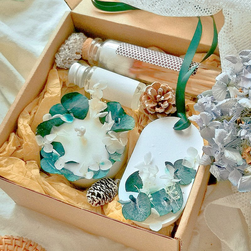 On sale Luxury Handmade Soy Scented Candle Set Home Decoration Custom Handmade Dried Flower Soy Wax Candles