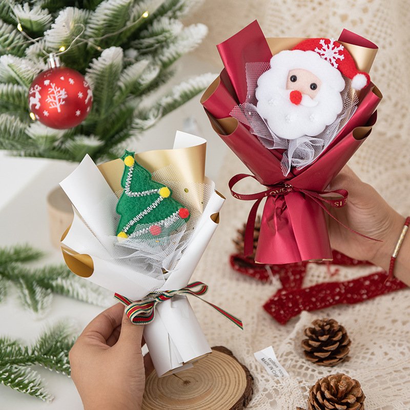 Christmas Gift Small Flower Bouquet Pine Cone Artificial Dried Flower Bouquet Creative Gift Christmas Bouquet