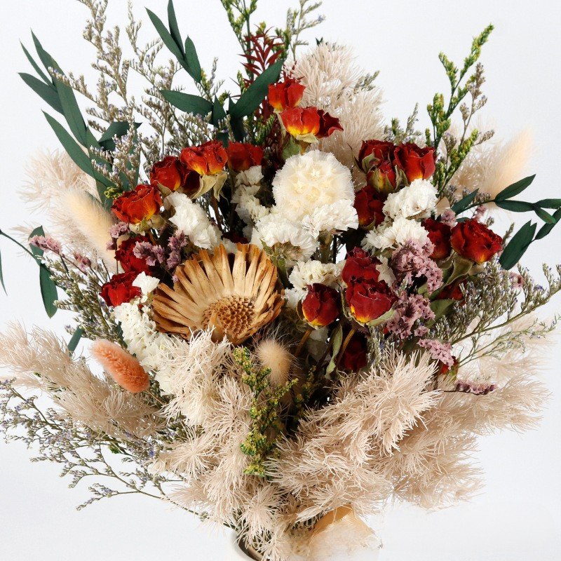 G68 Widely Used Dried Flowers Bouquet With Pampas Gypsophila Flowers For Bride Wedding Bouquet Mixed Dried Flower Bouquet