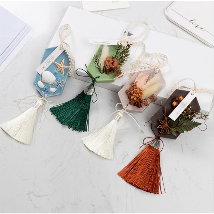 AROMA HOME Customized Round Shape Sachet Air Fressh Custom Luxury Soy Wax Dried Flower Wax Block