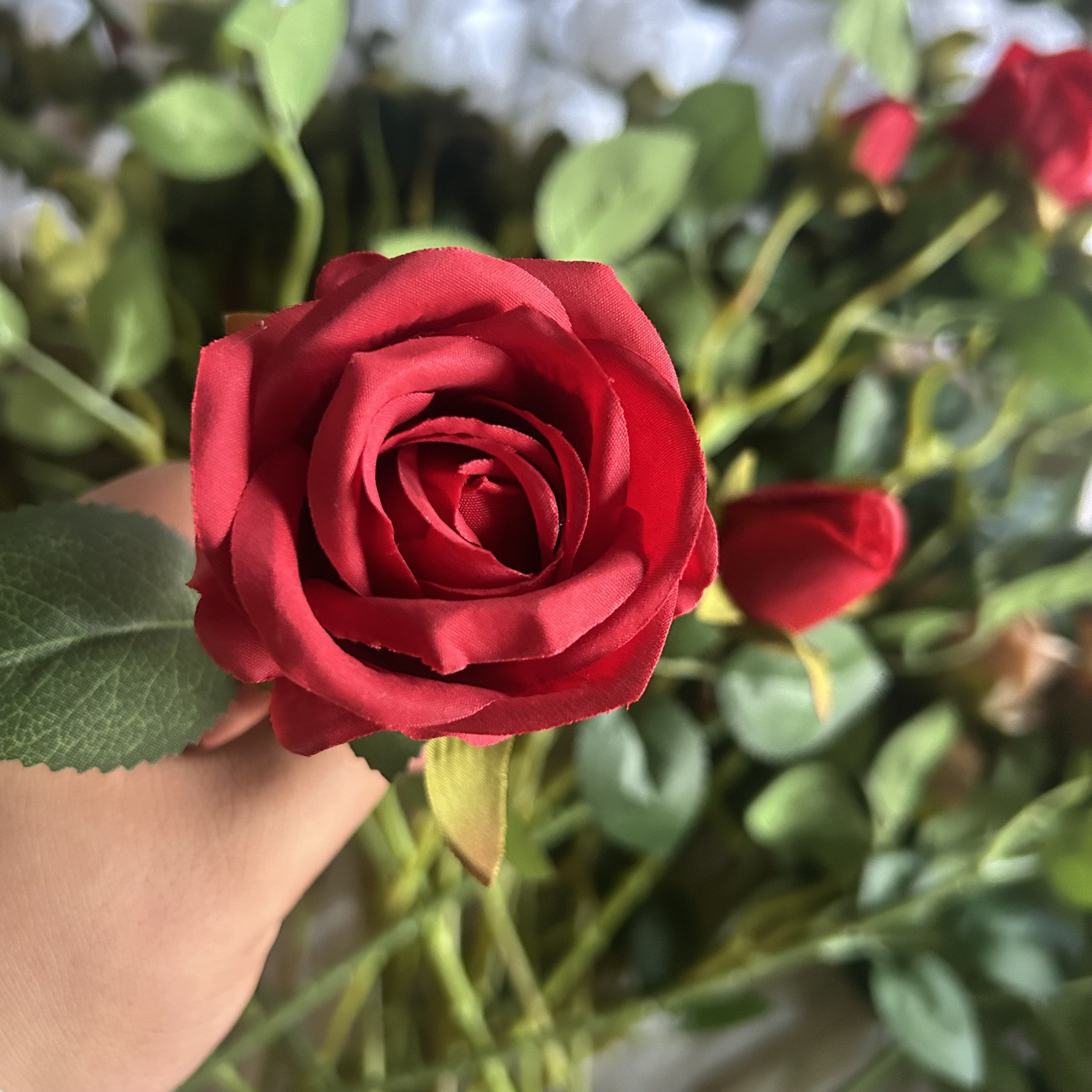Competitive Price Artificial Flower Runner 2 head artificial rose Artificial Dried Flowers