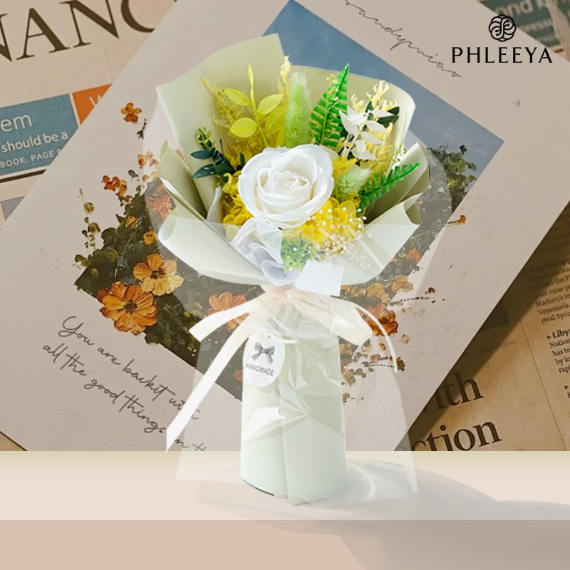 Wholesale dry flowers real natural preserved roses mini flower bouquet for weeding home decoration birthday Valentine's Day