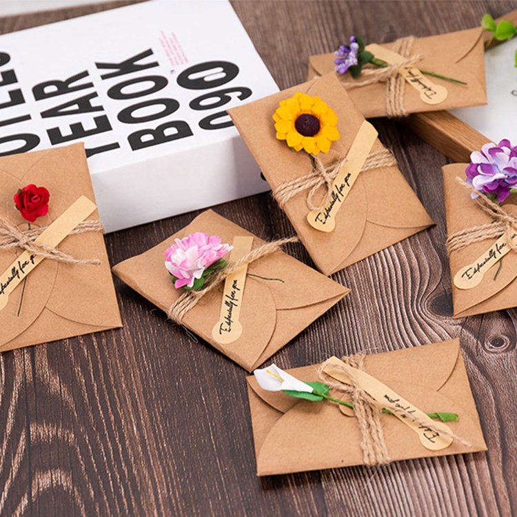 Customized Vintage DIY Kraft Paper Dried Flower Souvenir Birthday Valentine Blessing Greeting Card