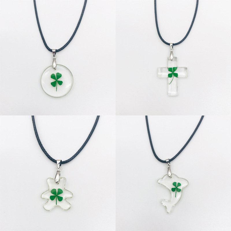 Dried Flower Four Leaf Clover Necklaces Handmade Bring Lucky Dried Flowers Necklace Charms Jewelry for Women Girl Luck Gifts