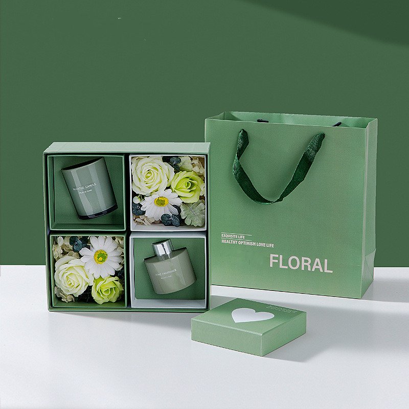 NEW DESIGN 2023 Custom Scented, Private Label Aroma Therapy Diffuser Candle Set Gift Box Set Soy wax Candle Home Decoration