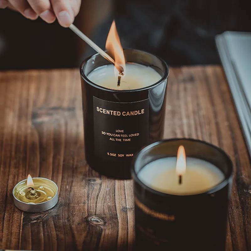 Popular Wholesale Custom 5.5oz Scented Candle Private Label With Dried Flowers Gift For Home Decor Organic Natural Fragrance Oil