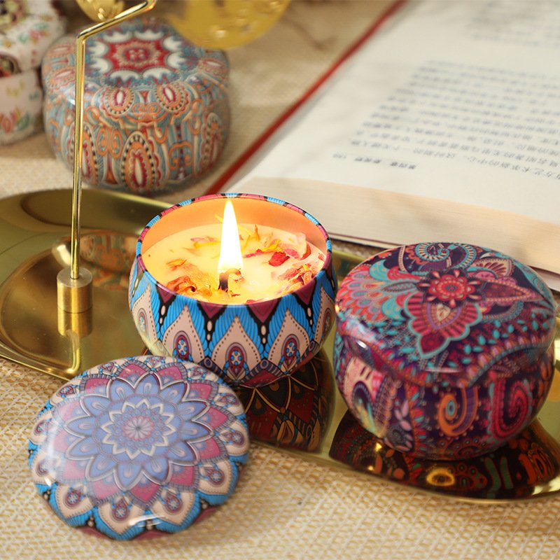 Wholesale Luxury candles scented custom round tinplate candles scented luxury dried flower candle for women