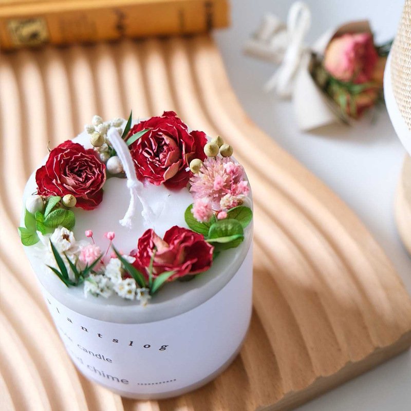 Factory Wholesale Luxury Scented Candle With Dried Flowers Candle Environmental Wax Essential Oil Fragrance