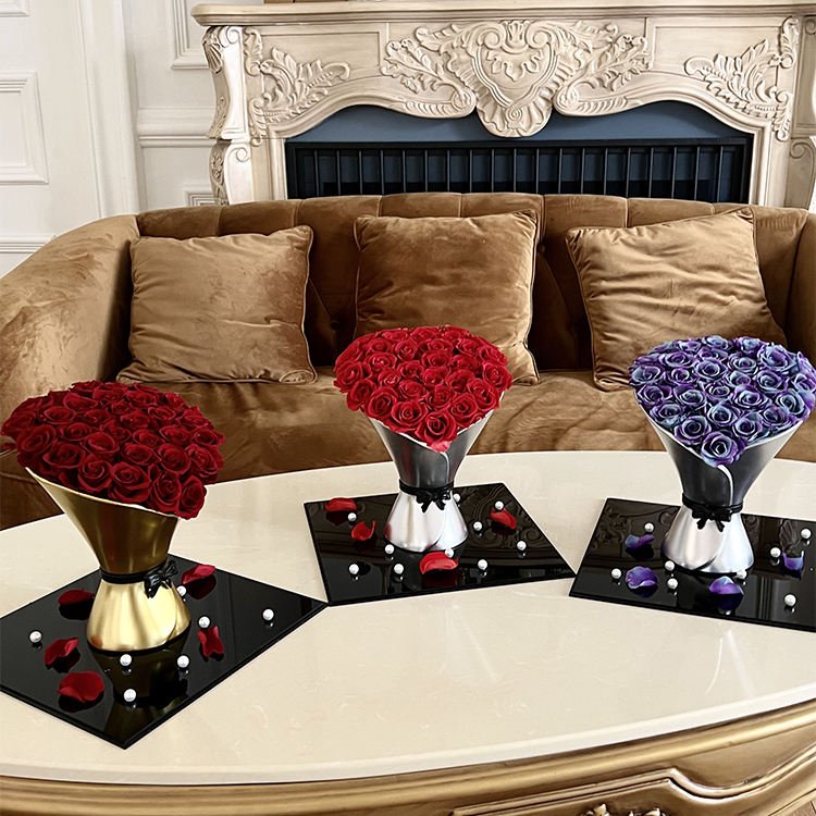 2023 Hot Selling Girlfriend Gift Colorful Heart Shaped Dried Wedding Eternal Rose Preserved Flowers Gift for the Bride