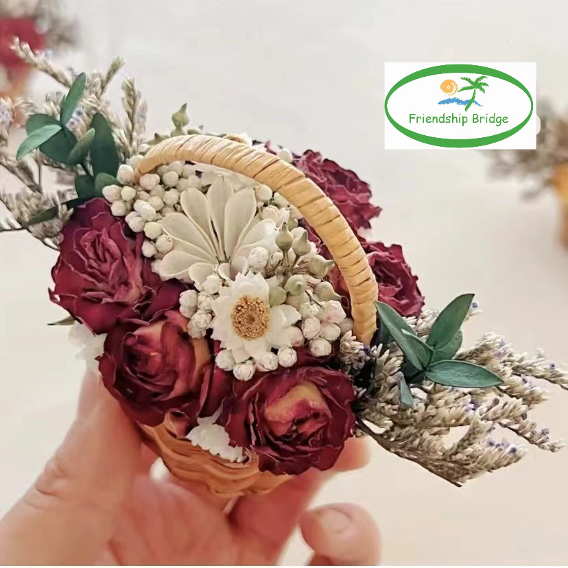 O-061 Hot Sale Wedding Home Decor Mini Preserved Flower Basket Dried Flower And Plants Bouquet