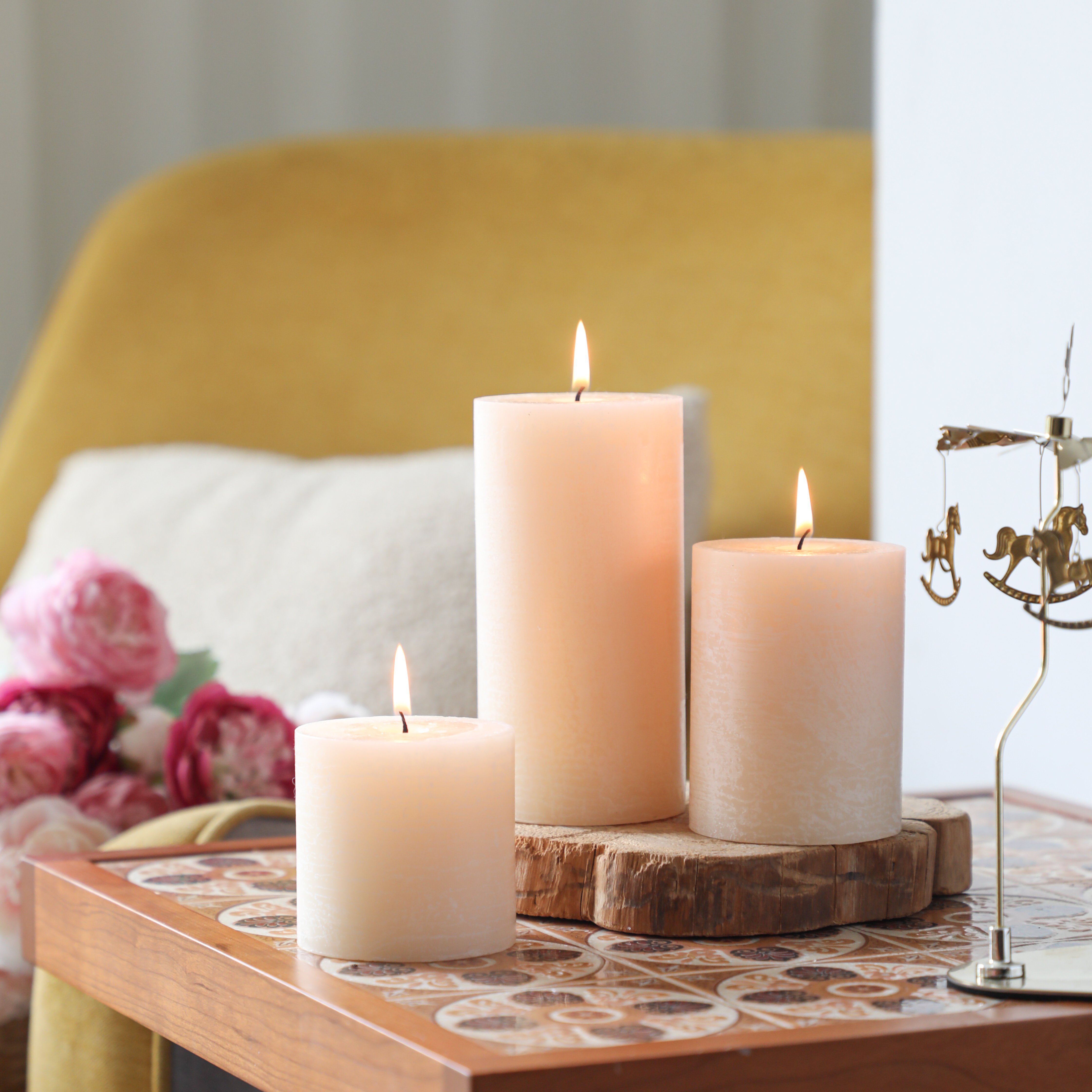 Wholesale Luxury Private Label Rose Soy Wax Scented Candles With Dried Flowers For Home Decoration