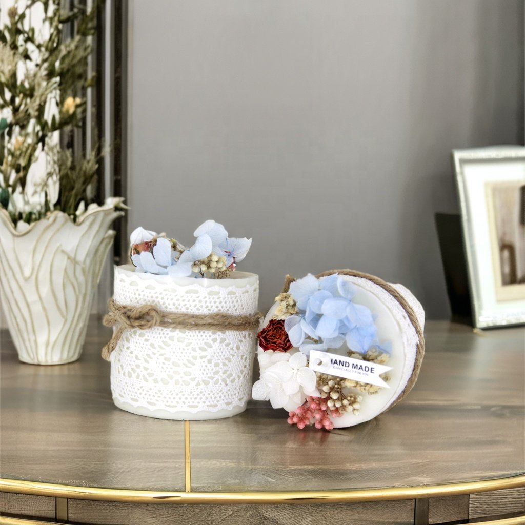 Custom luxury natural handmade Cylindrical Candles Dried Flowers Scented Candles for Christmas Thanksgiving New Year