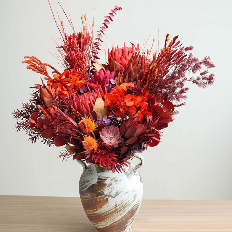 Factory wholesale Immortal Infinity Eternal Forever roses Stabilized dried flower bouquet In Vase home weeding decor