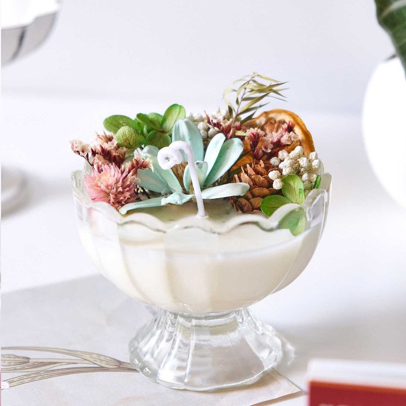 Wholesale Soy Wax Scented Candle Birthday Cake Gift Candle Handmade Dried Flower Candle Gift Box