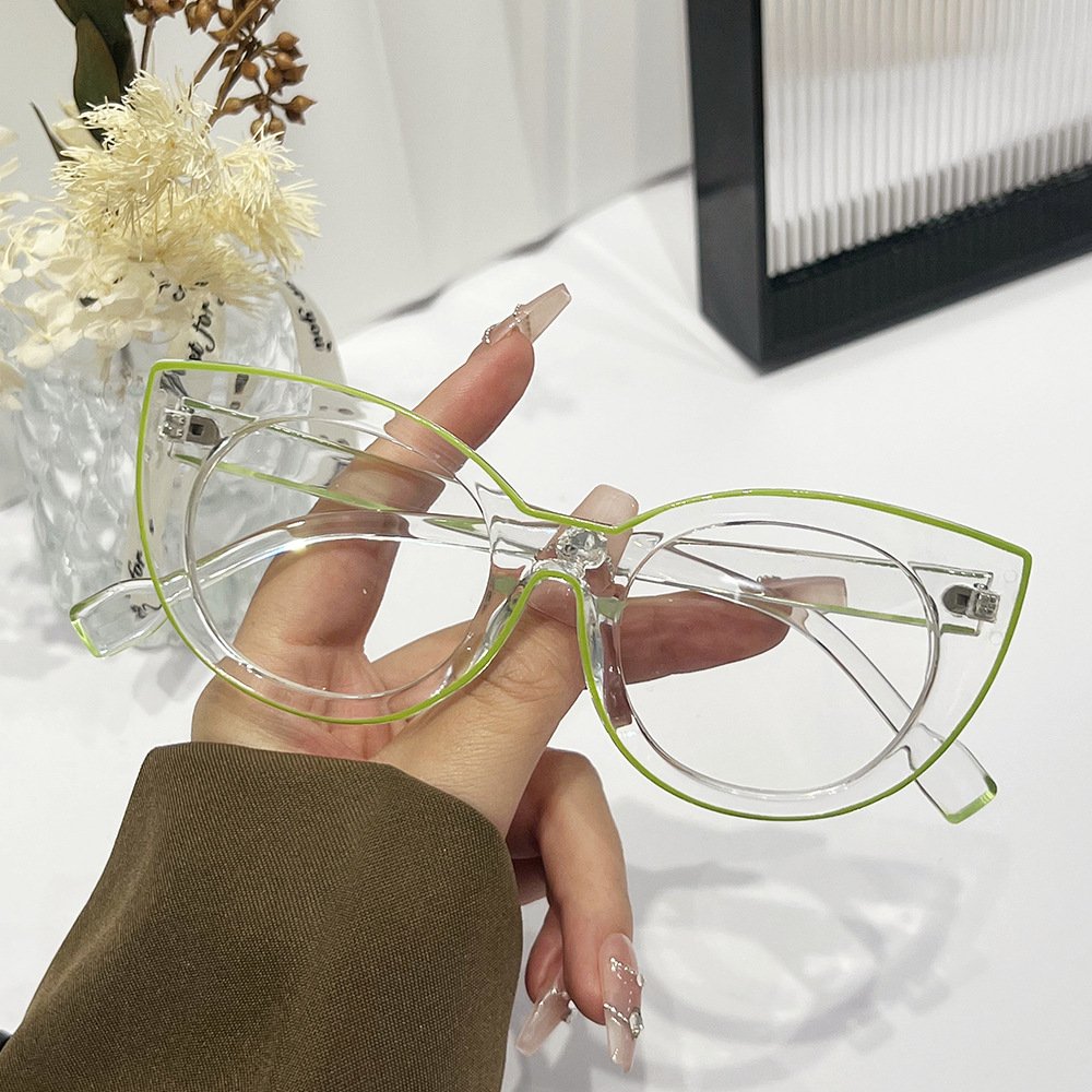 2024 Frame Latest Stylish Designer Optical Eyeglasses Cat Eye Glasses Frames Round Eyeglass