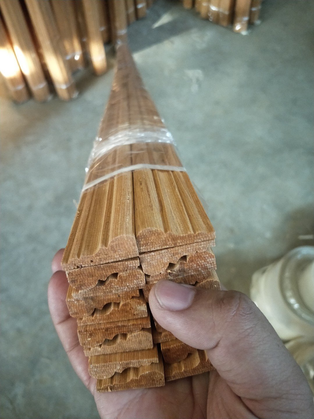 wooden frame moulding engineered 1/2 half moon wood moulding Embossed wood moulding