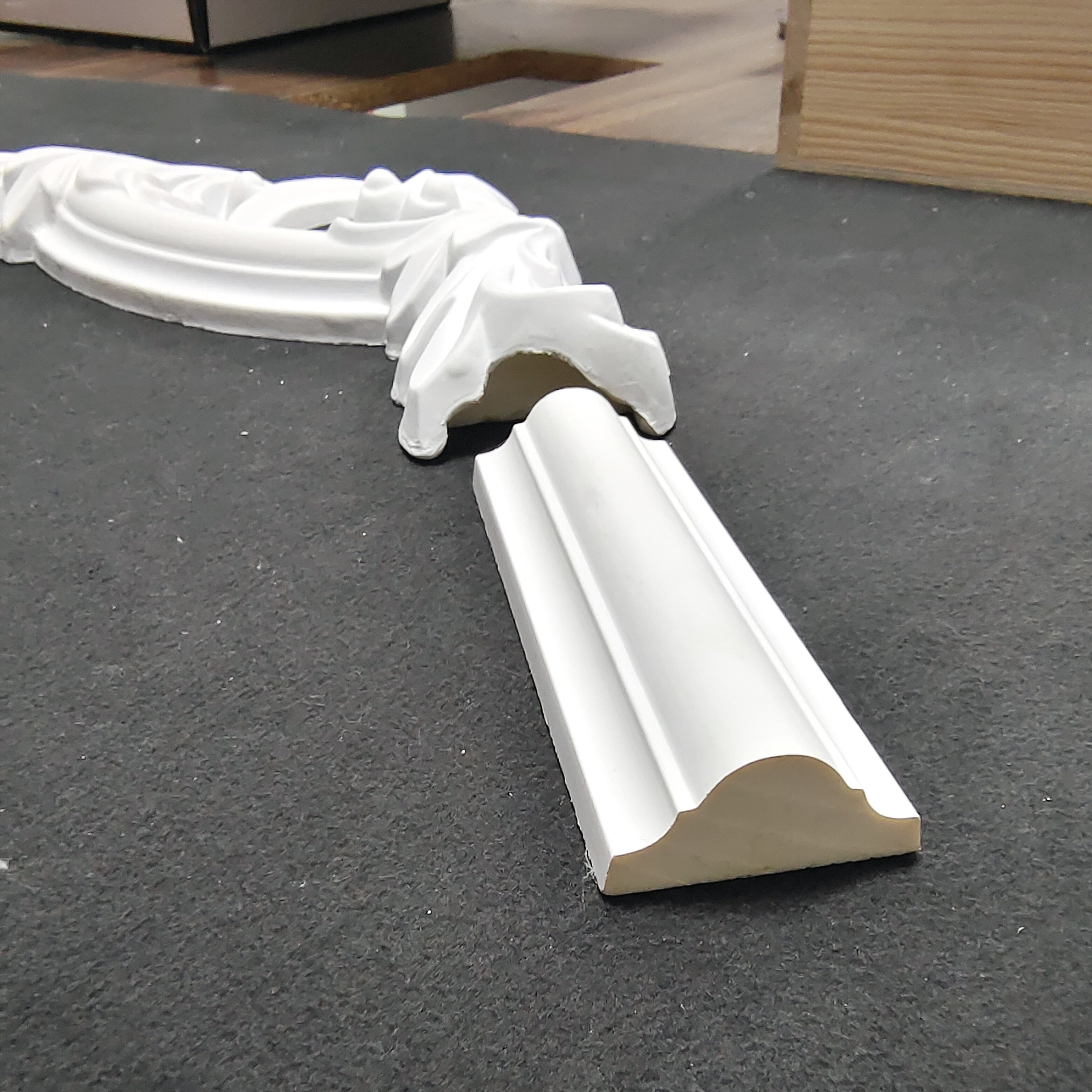 decorative frame corners crown moulding polyurethane ceiling decoration 9722E
