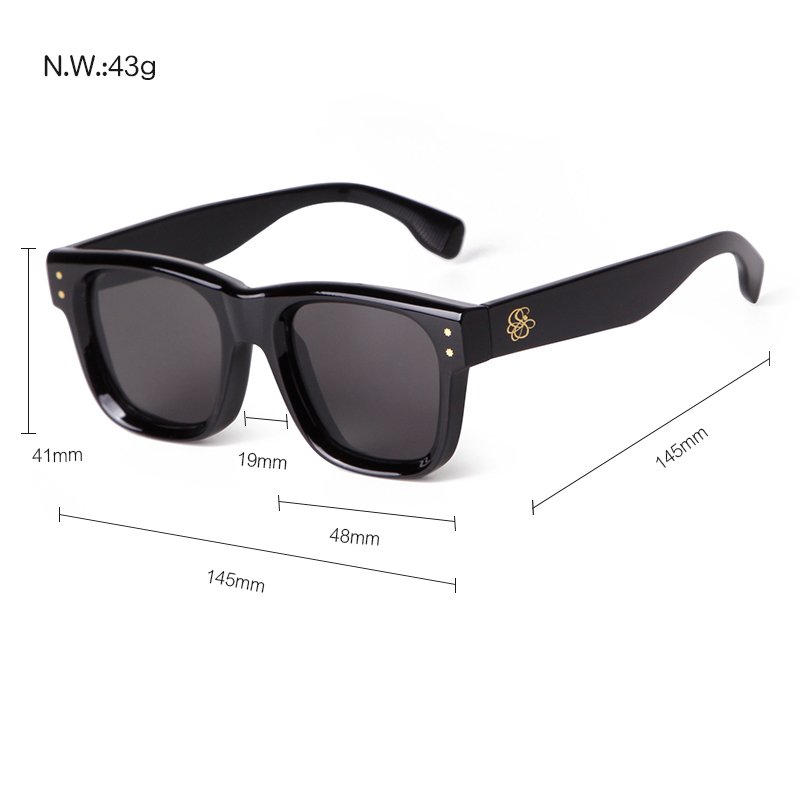 New eyewear Female high-grade retro Sun glasses square Personality trendy glasses Rivet classic Sunglasses men