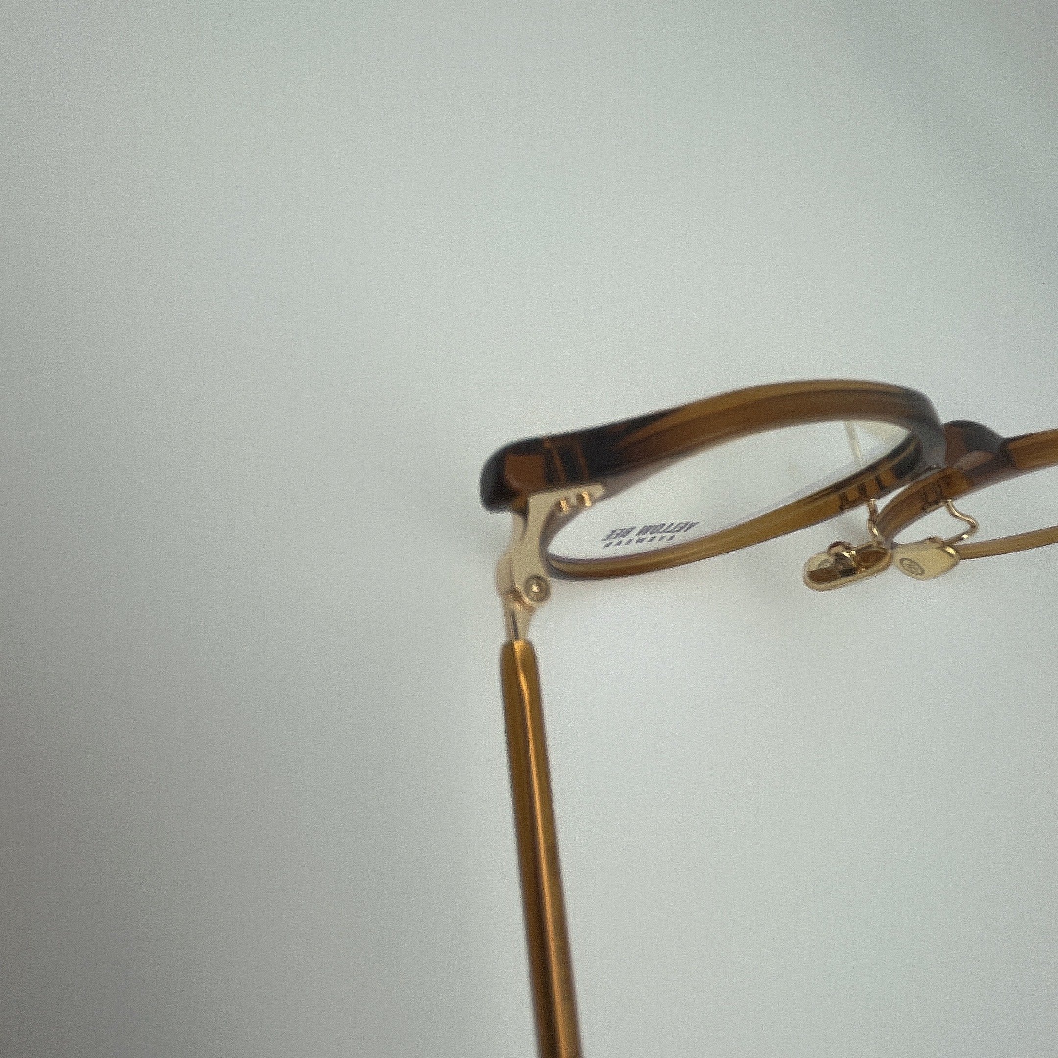 2024 Stylish Titanium Eyeglasses Frames Classic Fashion Eyewear Spectacle for Men Women Diamond Face Shape Match Glasses Usage