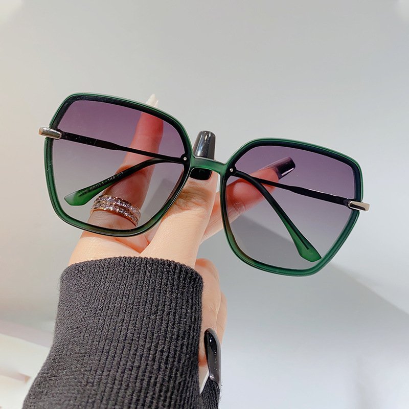 2024 New Fashion Women Sun Glasses UV400 Sunglasses Female Shades Eyewear Luxury Retro Large Frame Sunglasses Sunglasses