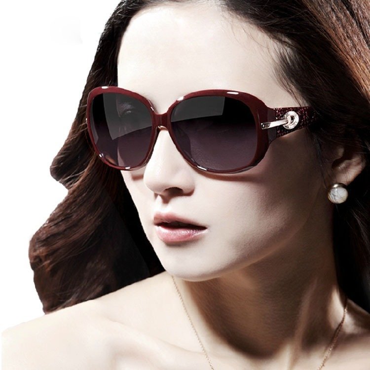 Popular Retro Oversized Travel Beach Round Fashion Sunglasses Women Gradient Lens Glasses Casual Outdoor Eyewear UV400 Goggles