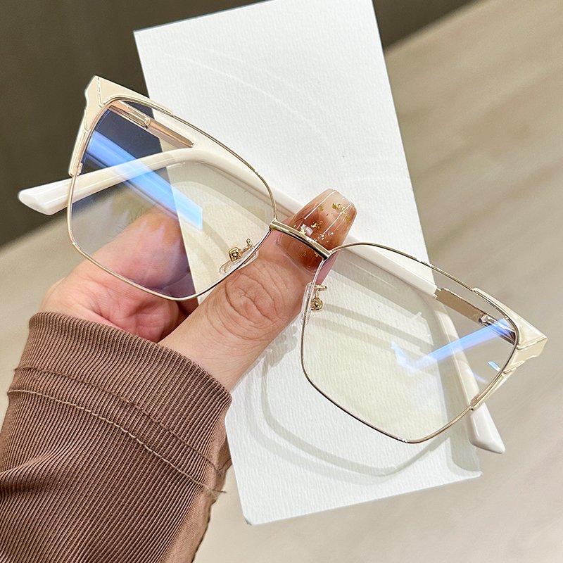 The Latest Prescription G98-011 Alloy +PC Frame Light Frame Full Frame Fashion Cat Eye Anti-blue Dot Sunglasses Unisex Geometric