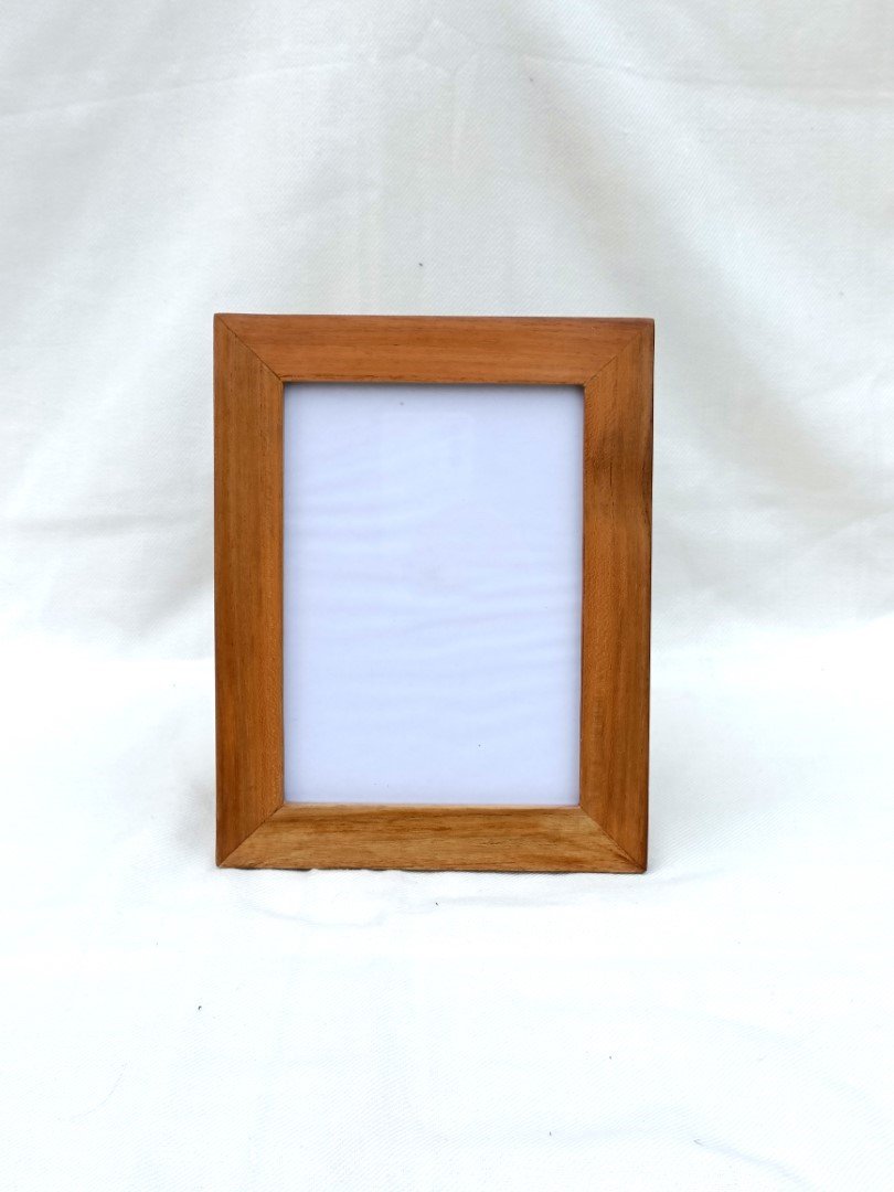 Direct Factory Handmade Vintage-Style Rectangle Shaped Photo Frame for Home Decoration Latest Designed Picture Frame