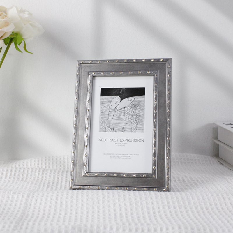 Customized high quality photo frame Multiple sizes PS material photo frame Plastic picture frame