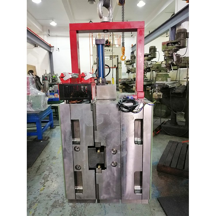 injection mould