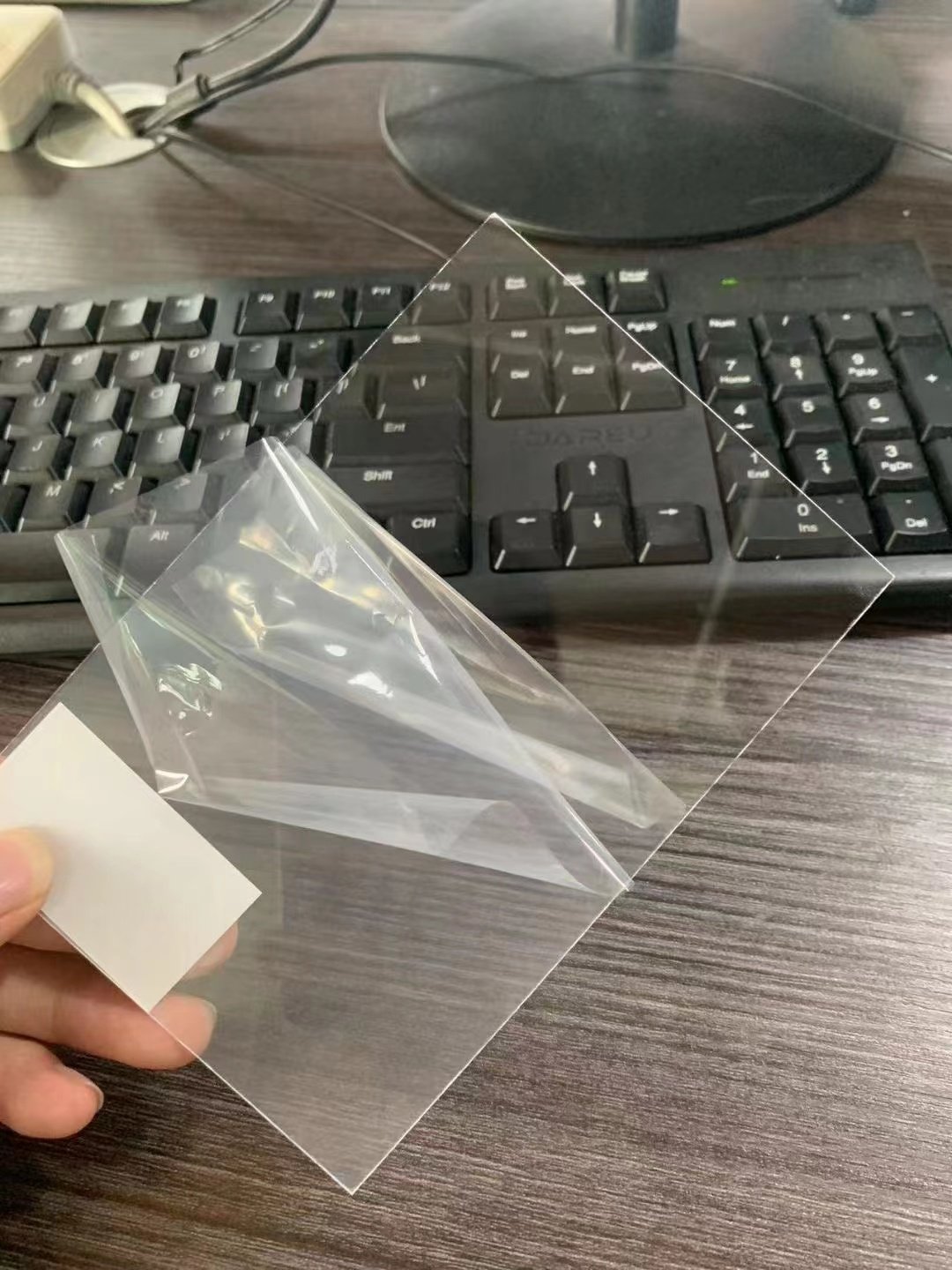 Wholesale custom clear 1220*2440mm anti-scratch PS sheets, 1mm thick GPPS sheets, ideal for photo frames. High-quality, durable.