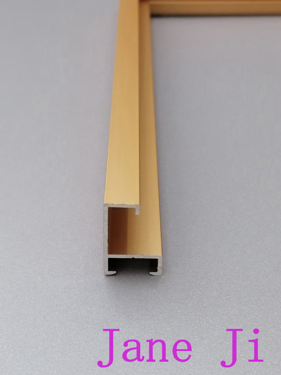 Photo frame in stock anodized aluminum profile