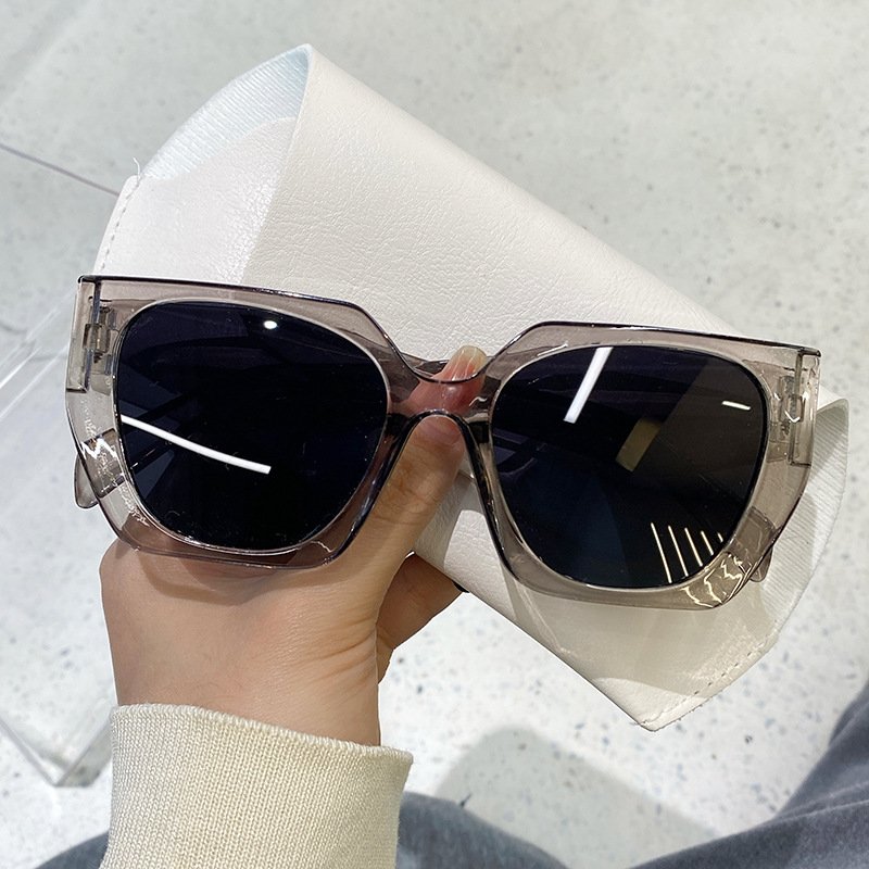 2024 Custom Designer Women Bold Tortoise Shell Big Frame Glasses Oversized Men Vintage Shades Luxury Cat Eye Sunglasses