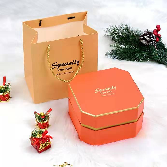 Luxury elegant birthday Valentine's day cardboard paper packaging box for present gifts