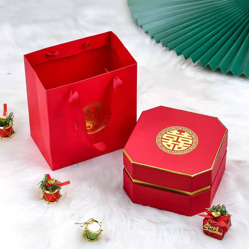 Luxury elegant birthday Valentine's day cardboard paper packaging box for present gifts