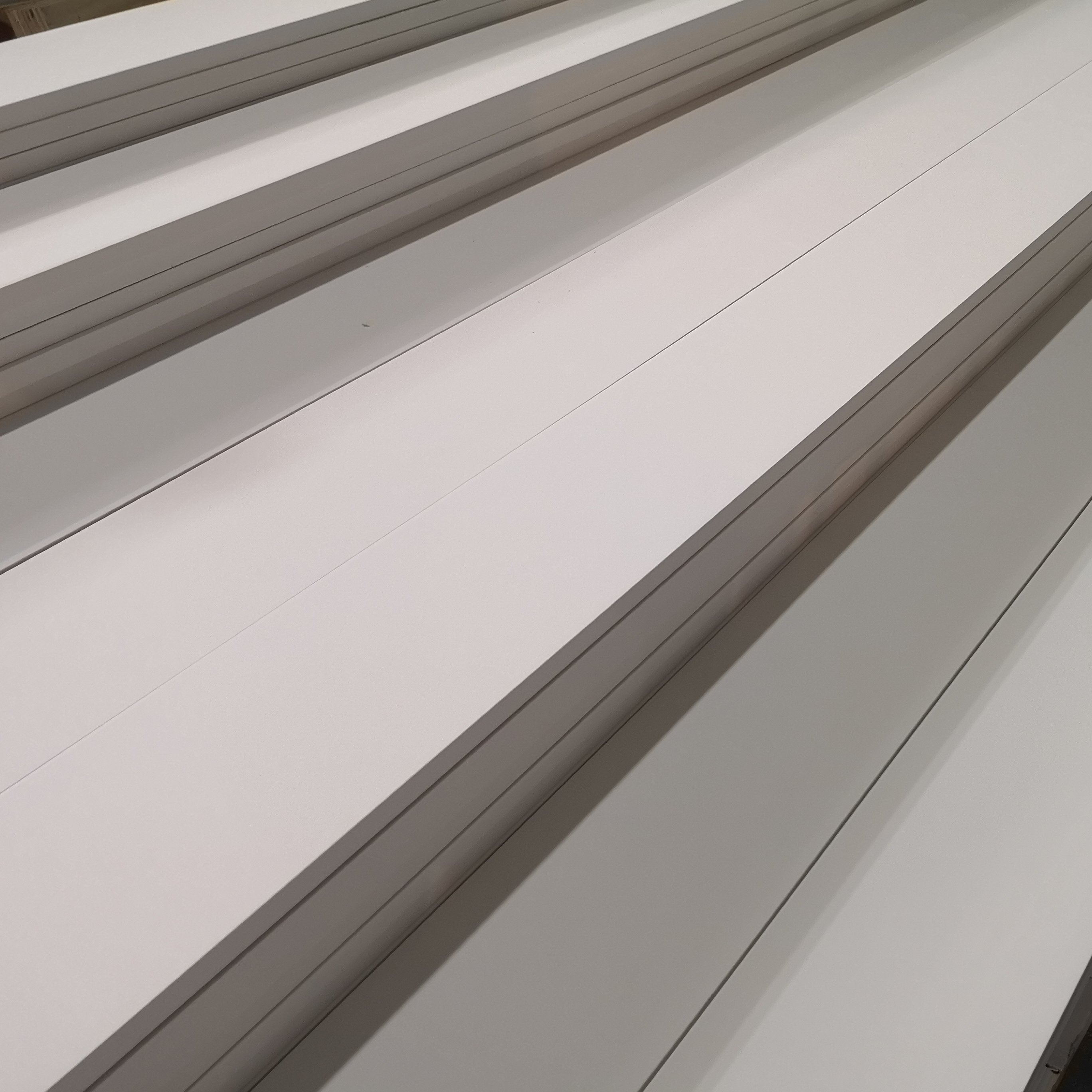 White Primed DAR S4S Wood Trim Window Reveal