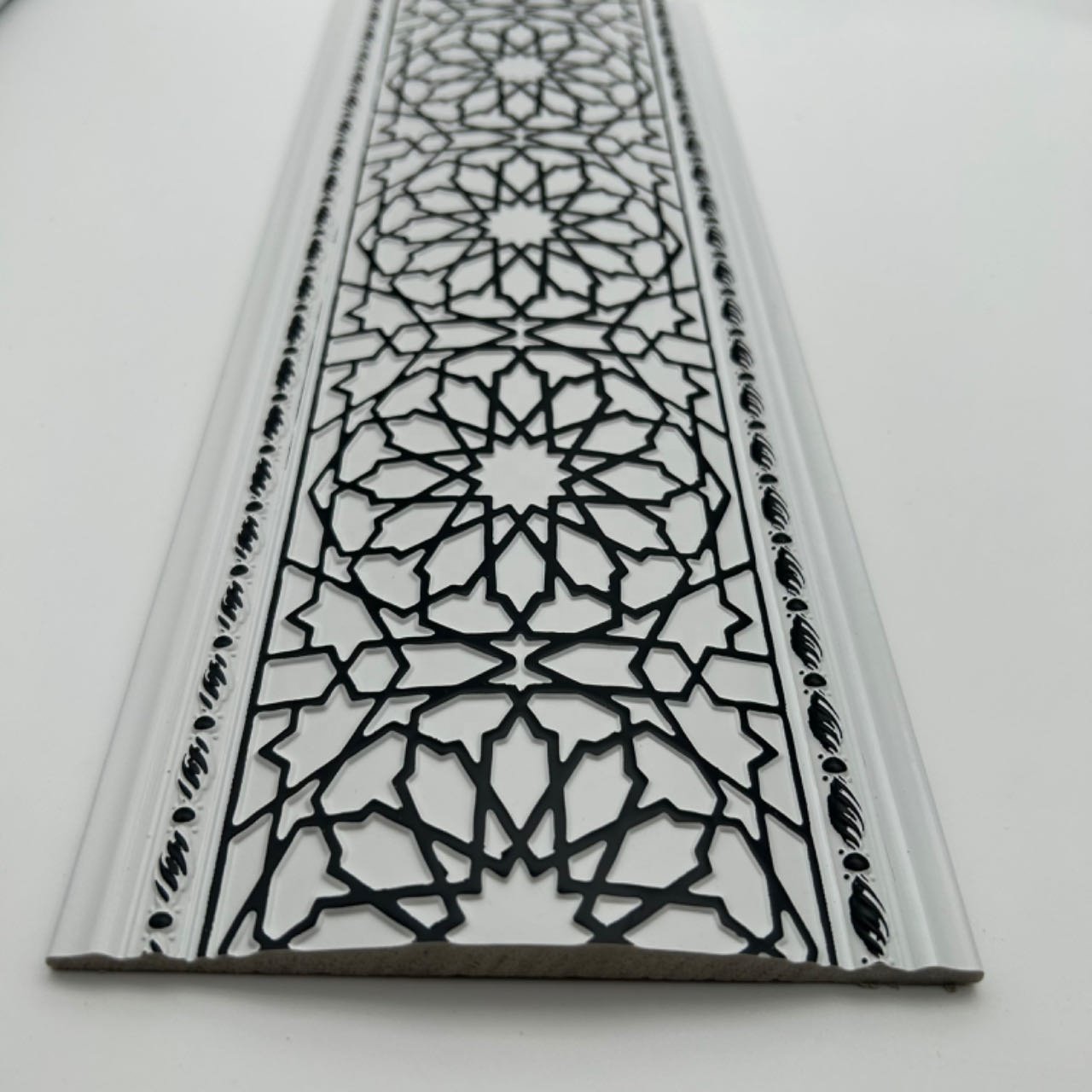 15cm sofa and table decorative mouldings profile