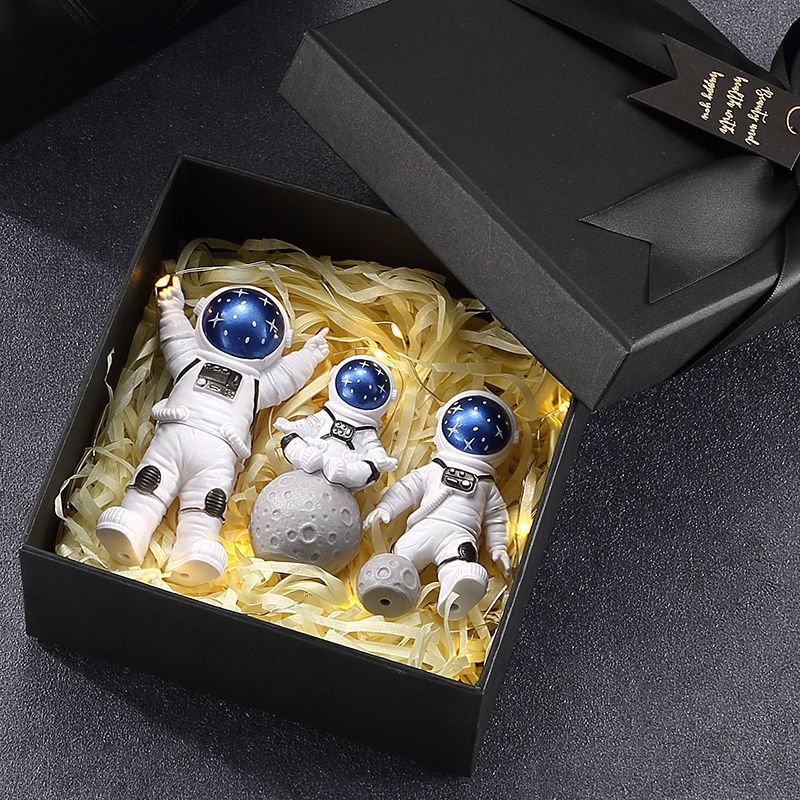 3D Printing Astronaut Small Ornaments Kindergarten Decorations Children Spaceman Birthday Gift Desktop Gift Bedside Ornaments